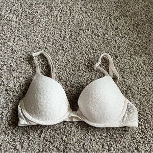 PINK Victoria’s Secret lace bra 32A